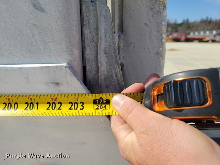 image for item NK9957 2005 Sterling L9500 dump truck