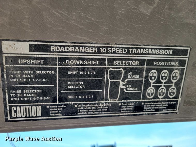 image for item NK9957 2005 Sterling L9500 dump truck