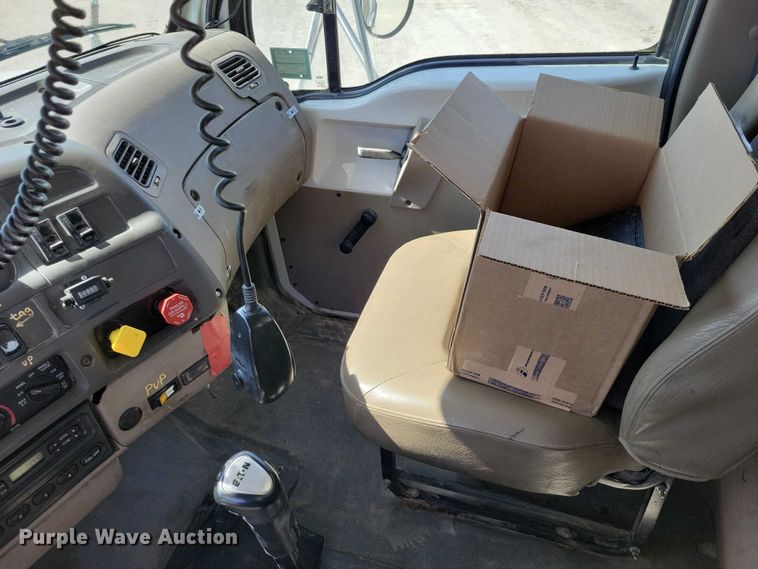 image for item NK9957 2005 Sterling L9500 dump truck