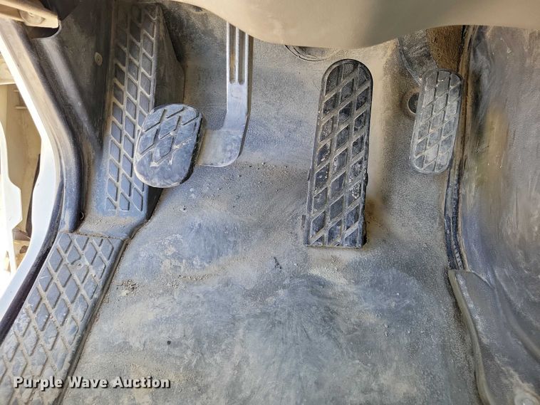 image for item NK9957 2005 Sterling L9500 dump truck