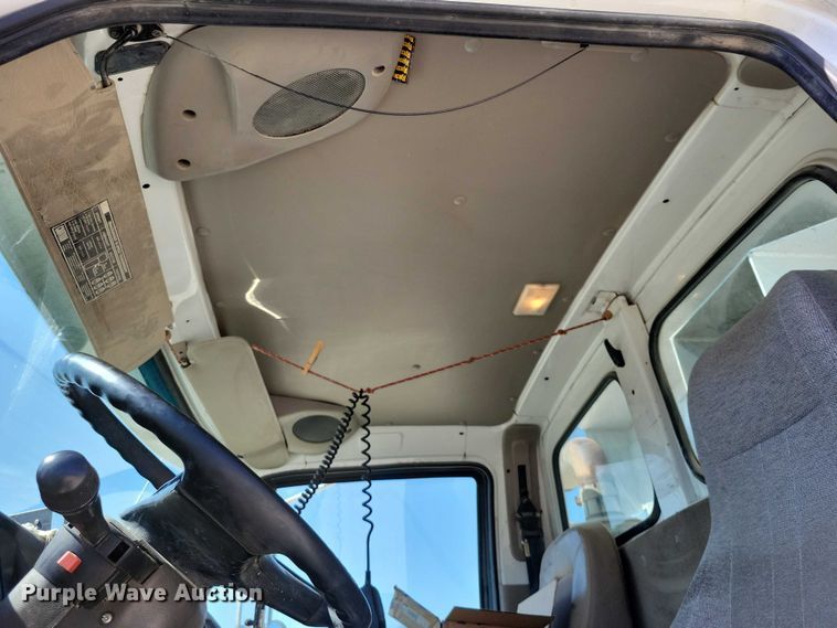 image for item NK9957 2005 Sterling L9500 dump truck