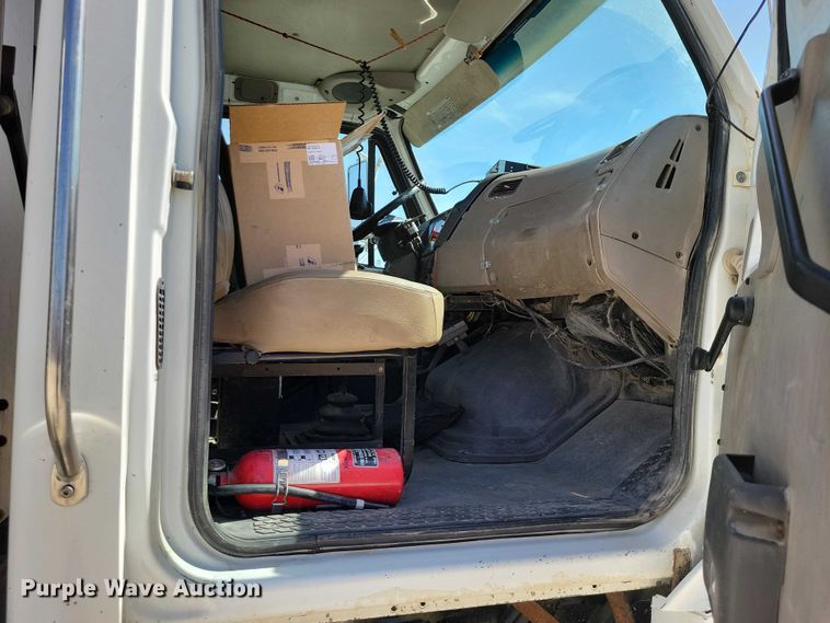 image for item NK9957 2005 Sterling L9500 dump truck