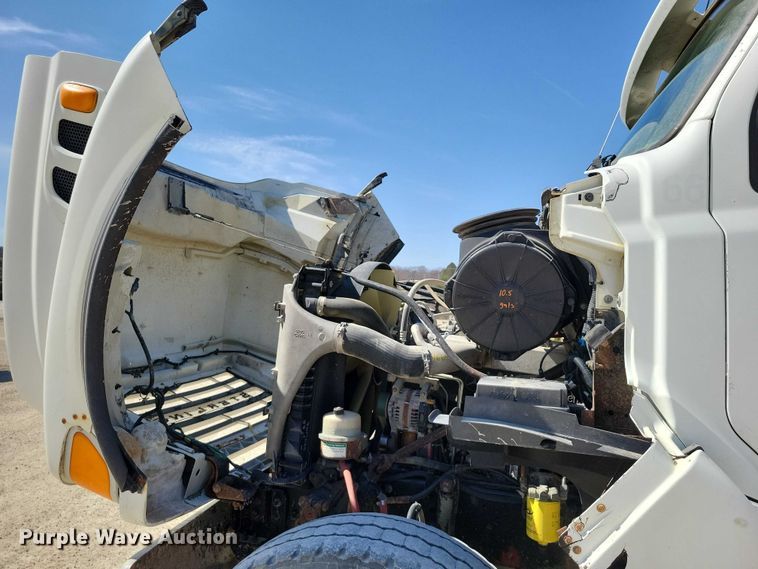 image for item NK9957 2005 Sterling L9500 dump truck