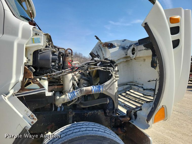 image for item NK9957 2005 Sterling L9500 dump truck