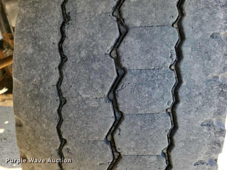 image for item NK9957 2005 Sterling L9500 dump truck