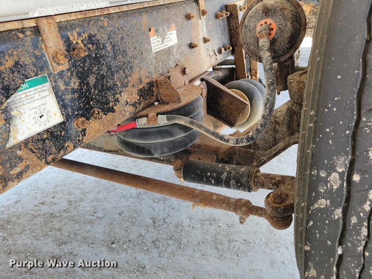 image for item NK9957 2005 Sterling L9500 dump truck