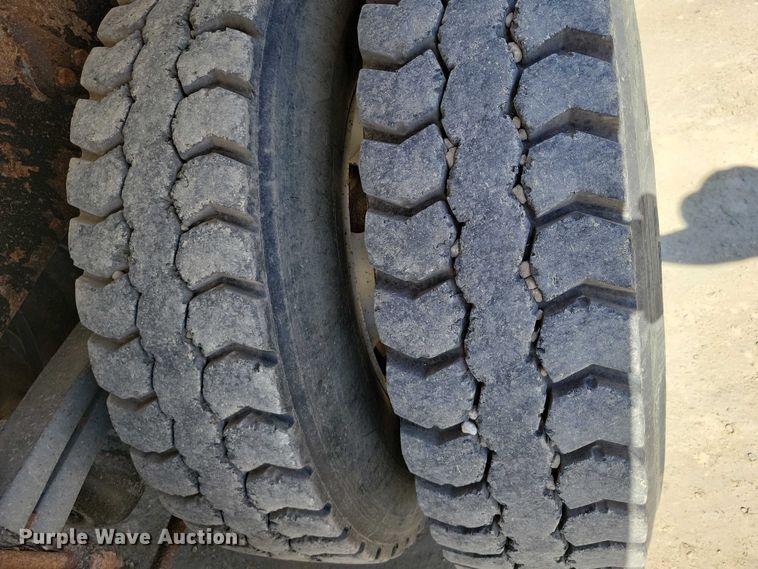 image for item NK9957 2005 Sterling L9500 dump truck