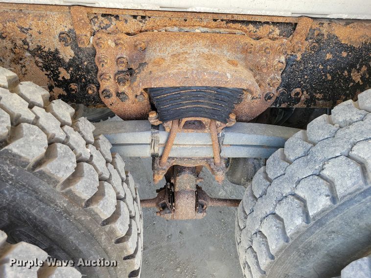 image for item NK9957 2005 Sterling L9500 dump truck