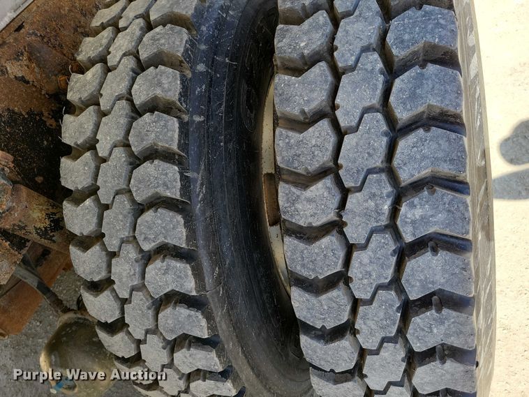 image for item NK9957 2005 Sterling L9500 dump truck