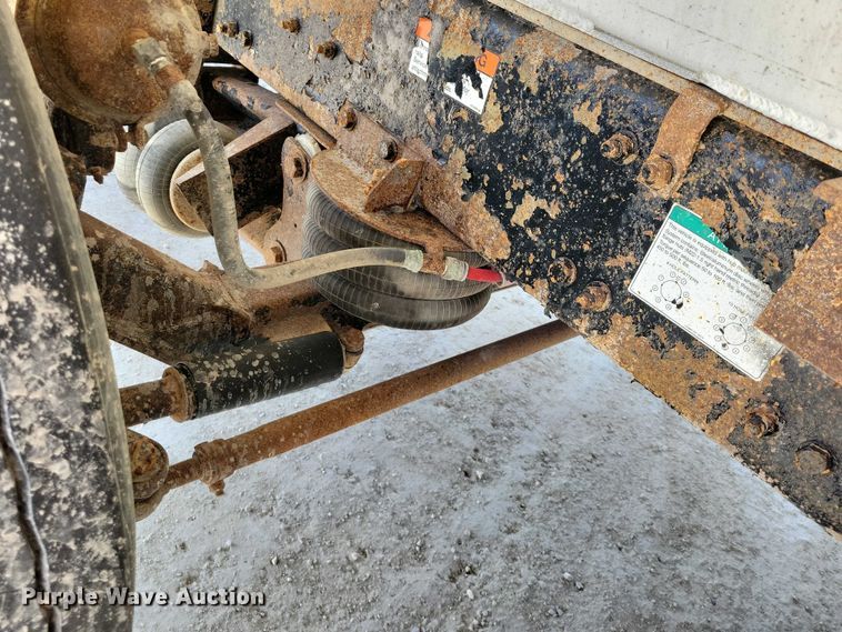 image for item NK9957 2005 Sterling L9500 dump truck