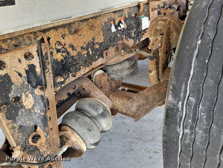 image for item NK9957 2005 Sterling L9500 dump truck