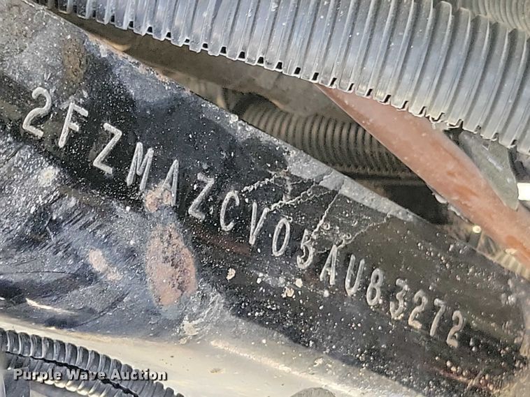 image for item NK9957 2005 Sterling L9500 dump truck