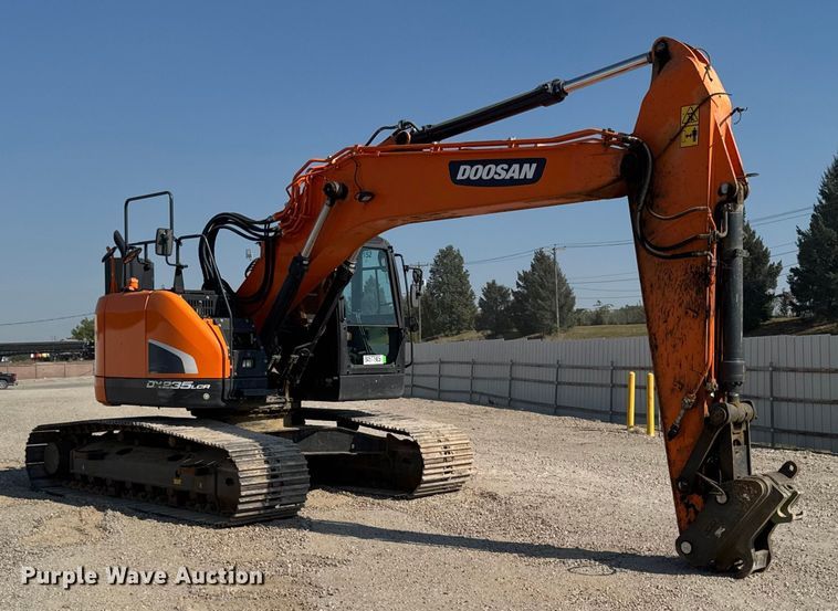 image for item YA1198 2021 Doosan DX235LCR-5 excavator