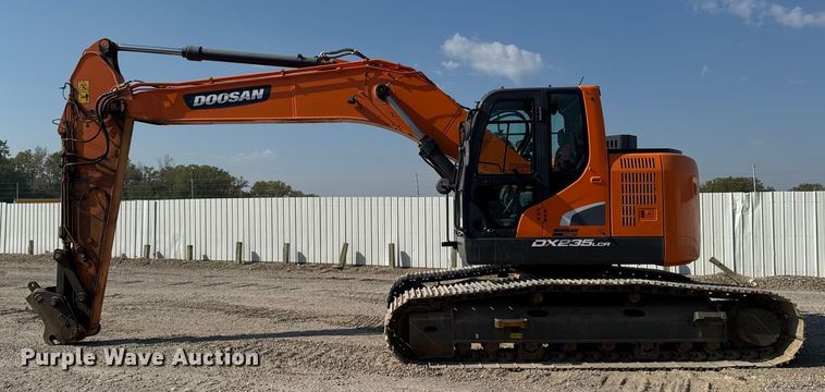 image for item YA1198 2021 Doosan DX235LCR-5 excavator