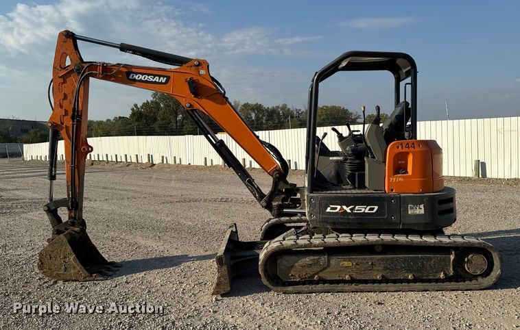 image for item YA1216 2020 Doosan DX50 mini excavator