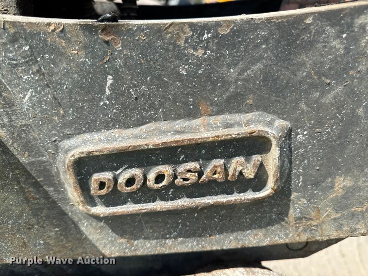 image for item YA1220 2021 Doosan DX140LCR-5 excavator