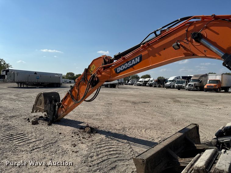 image for item YA1220 2021 Doosan DX140LCR-5 excavator