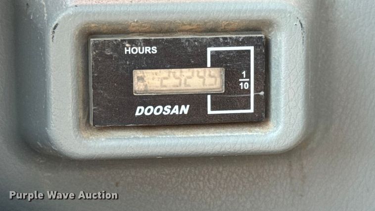image for item YA1220 2021 Doosan DX140LCR-5 excavator