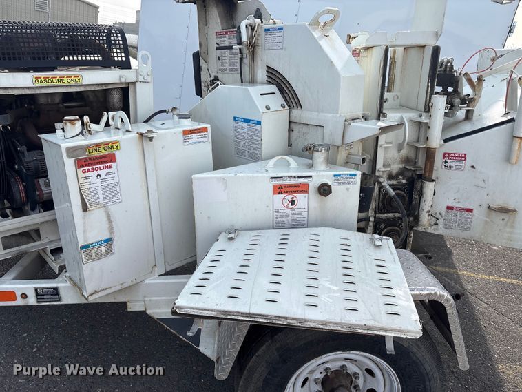 image for item YA1904 2021 Bandit 200UC wood chipper