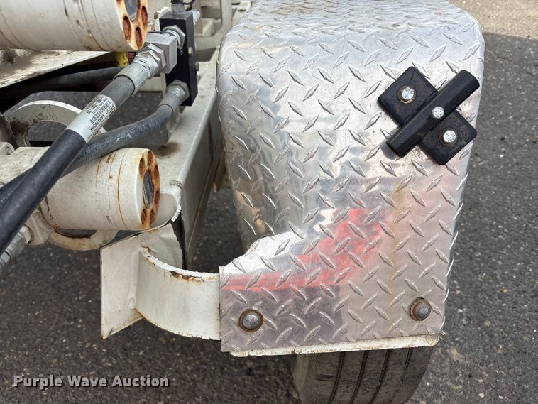 image for item YA1904 2021 Bandit 200UC wood chipper