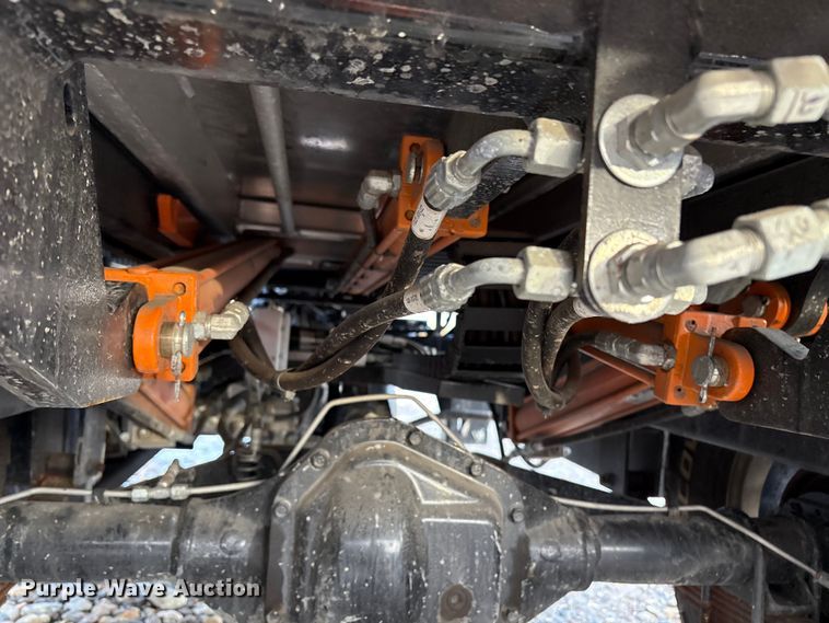 image for item YA2021 2023 Equipter 4000 roofing debris trailer