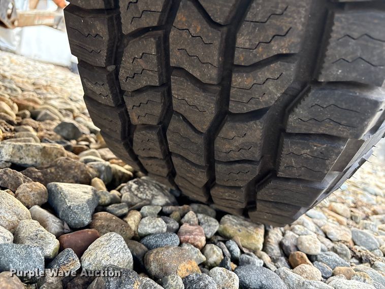 image for item YA2021 2023 Equipter 4000 roofing debris trailer