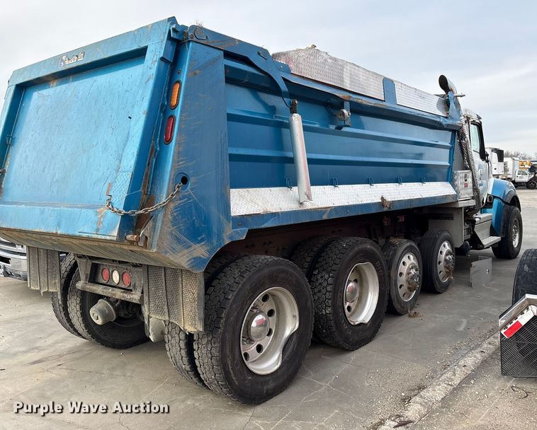 image for item YA2180 2022 Kenworth T880 dump truck