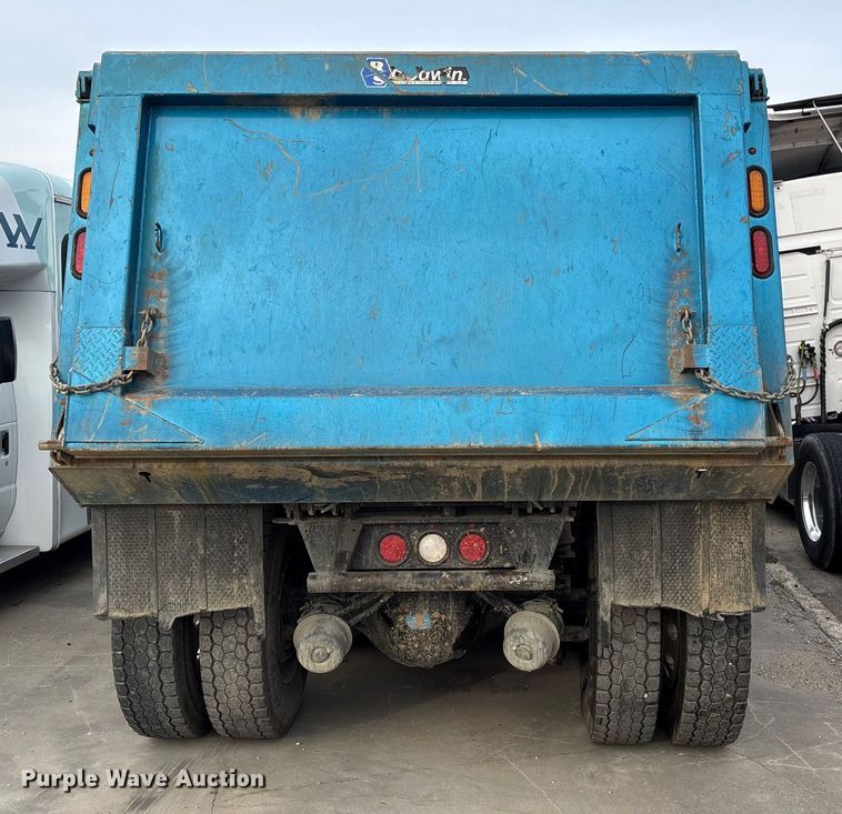 image for item YA2180 2022 Kenworth T880 dump truck