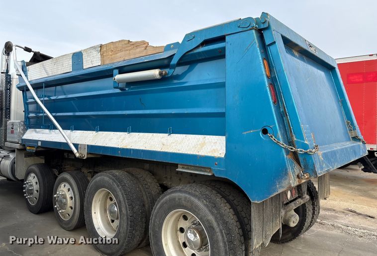 image for item YA2180 2022 Kenworth T880 dump truck