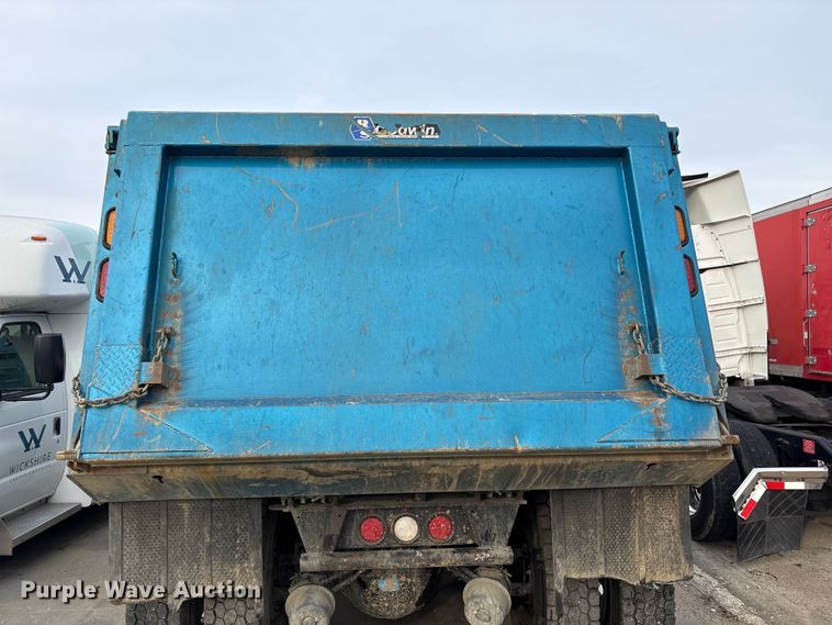 image for item YA2180 2022 Kenworth T880 dump truck