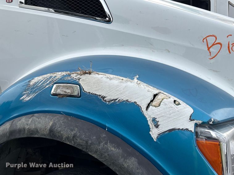 image for item YA2180 2022 Kenworth T880 dump truck