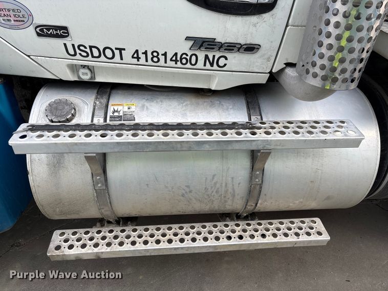 image for item YA2180 2022 Kenworth T880 dump truck