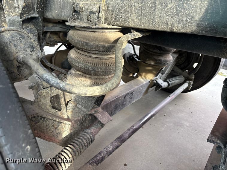 image for item YA2180 2022 Kenworth T880 dump truck