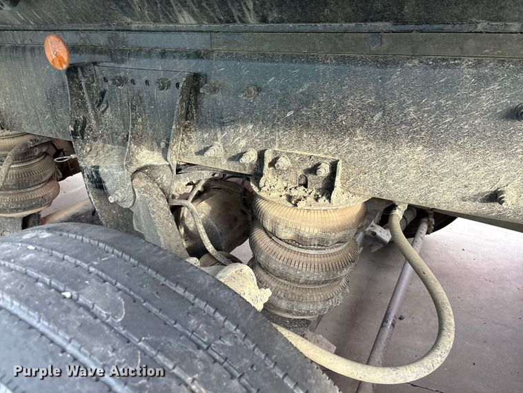 image for item YA2180 2022 Kenworth T880 dump truck