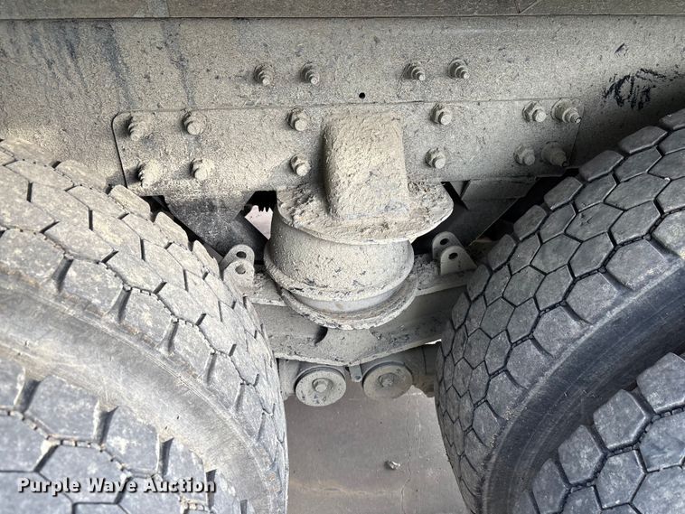 image for item YA2180 2022 Kenworth T880 dump truck