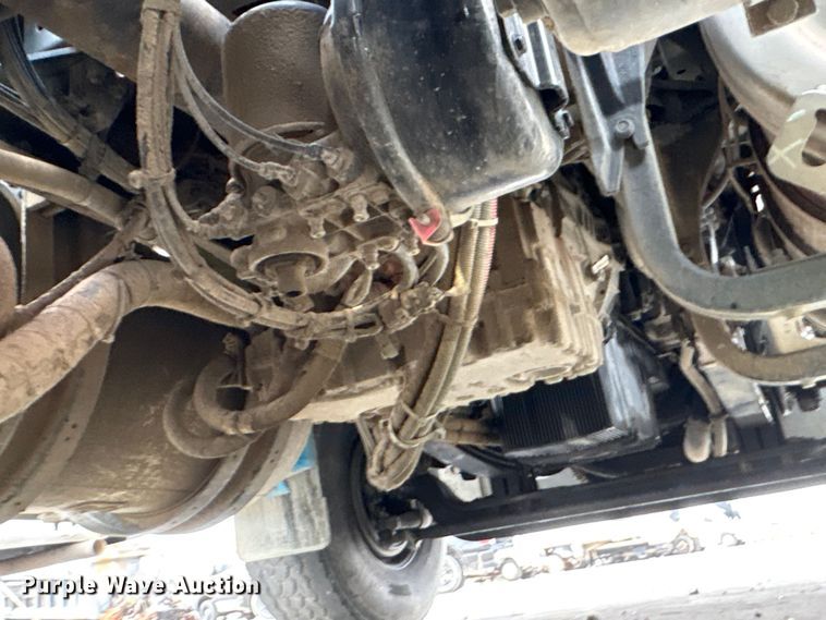 image for item YA2180 2022 Kenworth T880 dump truck