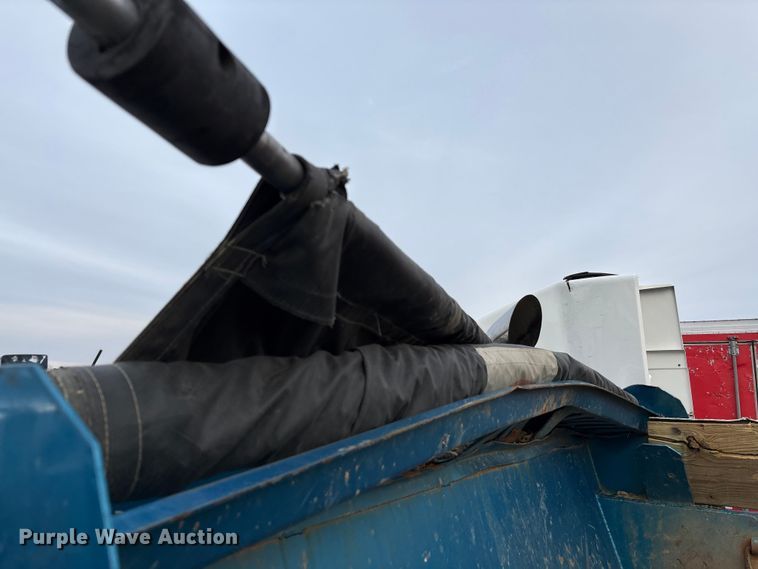 image for item YA2180 2022 Kenworth T880 dump truck