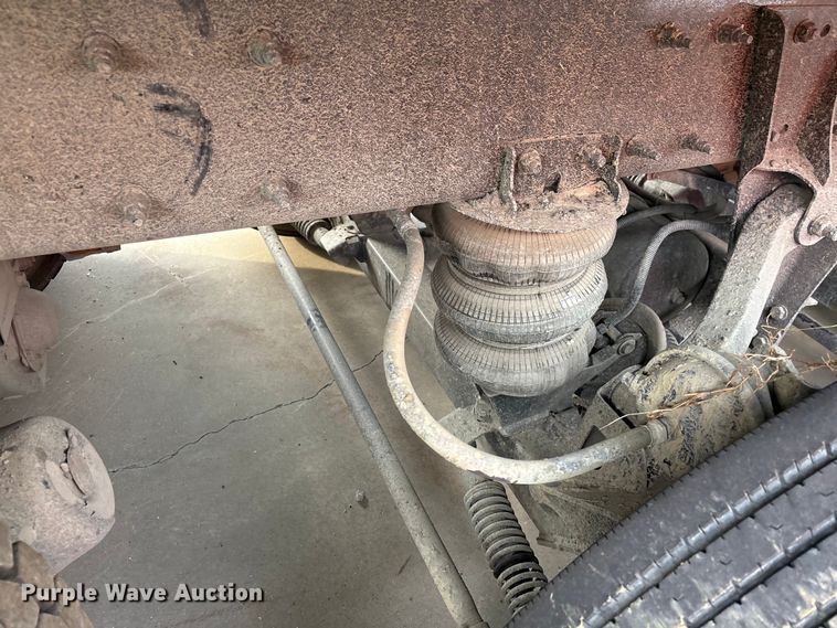 image for item YA2180 2022 Kenworth T880 dump truck