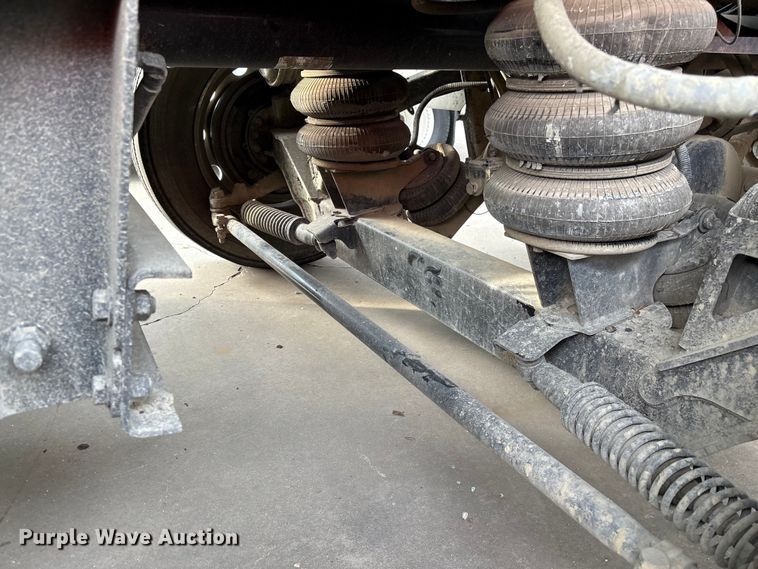 image for item YA2180 2022 Kenworth T880 dump truck