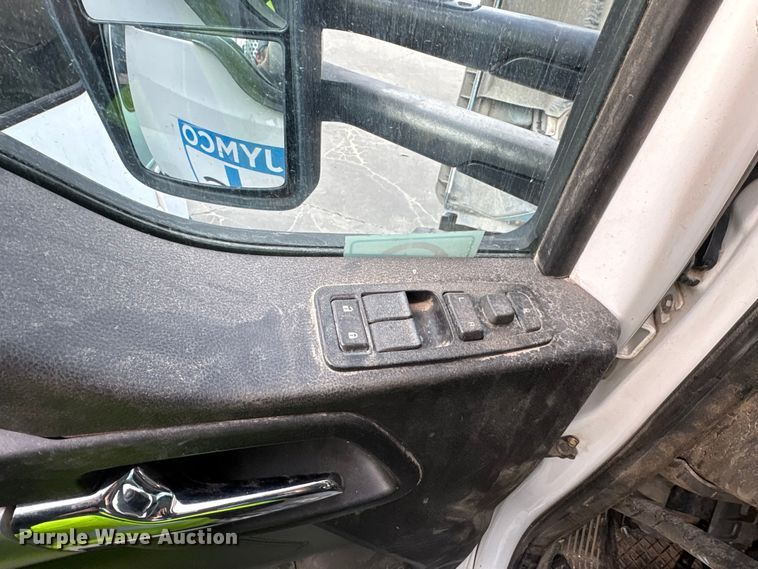 image for item YA2180 2022 Kenworth T880 dump truck