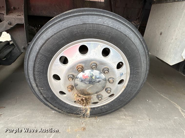 image for item YA2180 2022 Kenworth T880 dump truck