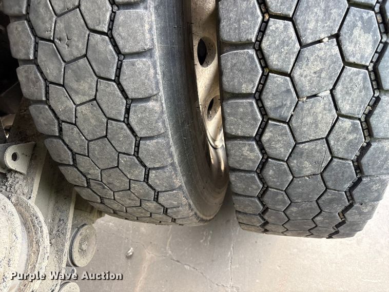 image for item YA2180 2022 Kenworth T880 dump truck