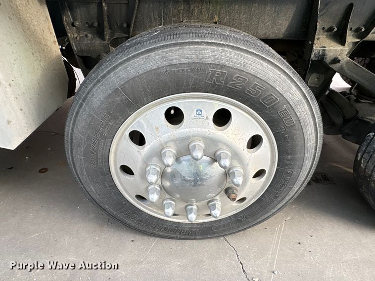 image for item YA2180 2022 Kenworth T880 dump truck