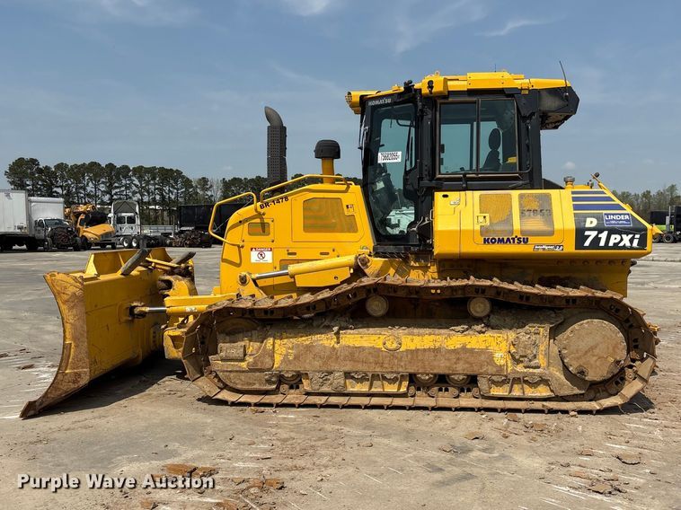 image for item YA2200 2022 Komatsu D71PXI-24 dozer