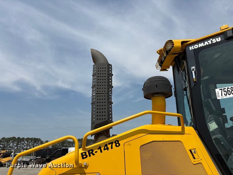 image for item YA2200 2022 Komatsu D71PXI-24 dozer