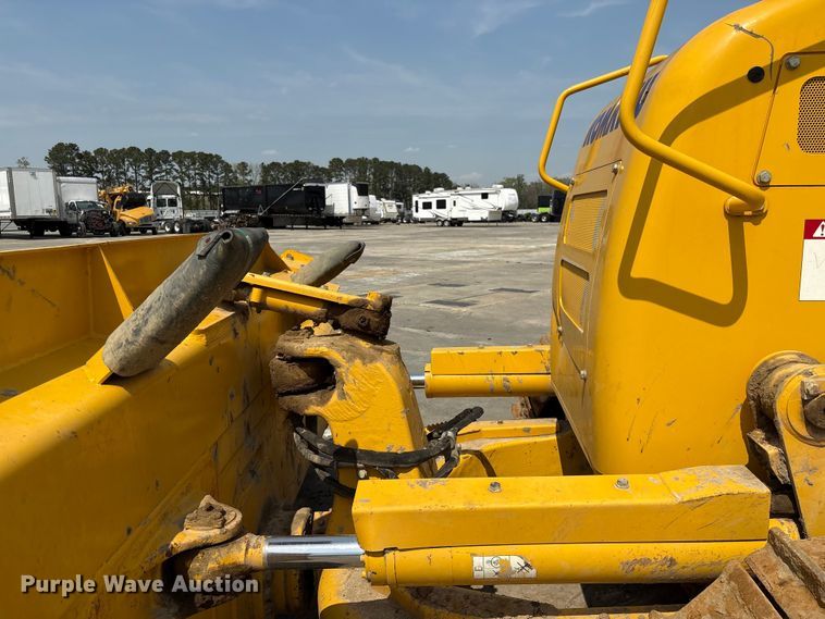 image for item YA2200 2022 Komatsu D71PXI-24 dozer