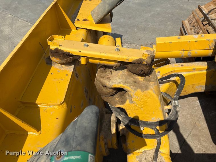 image for item YA2200 2022 Komatsu D71PXI-24 dozer