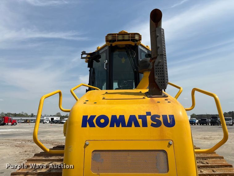 image for item YA2200 2022 Komatsu D71PXI-24 dozer