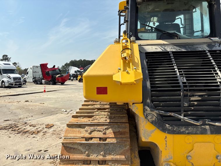 image for item YA2200 2022 Komatsu D71PXI-24 dozer