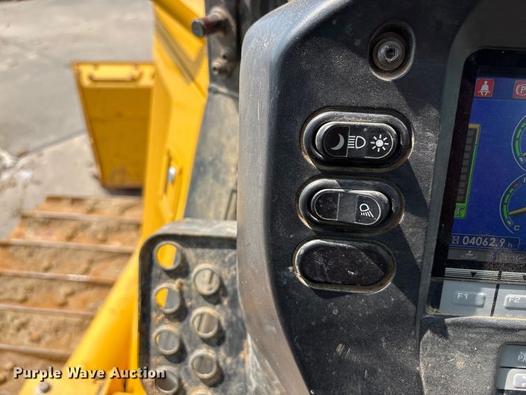 image for item YA2200 2022 Komatsu D71PXI-24 dozer